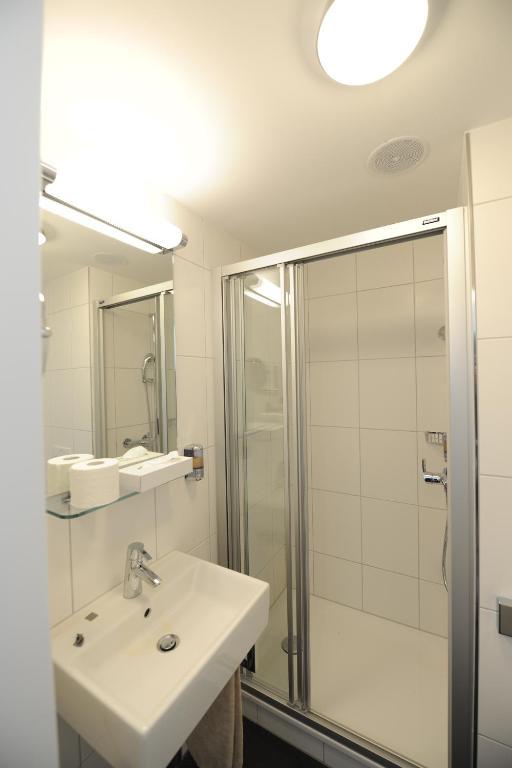 Hotel Freihof Swiss Lodge Unterägeri Værelse billede